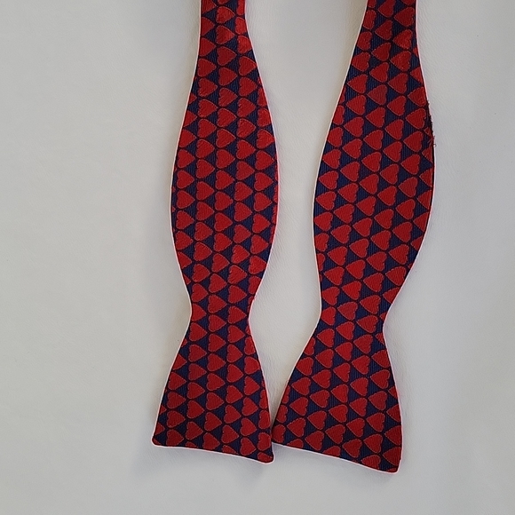 Ben Silver Cravate Red Blue Heart Adjustable Self Tie Bow Tie - Picture 5 of 8